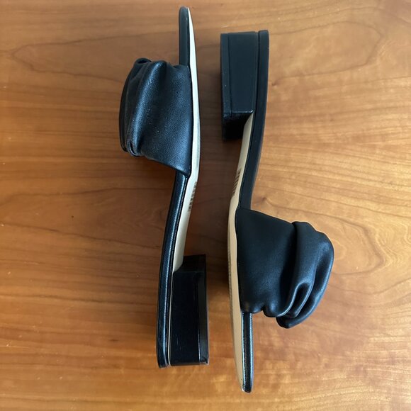 Steve Madden black leather slide. Worn once. Size 8. - Picture 6 of 8
